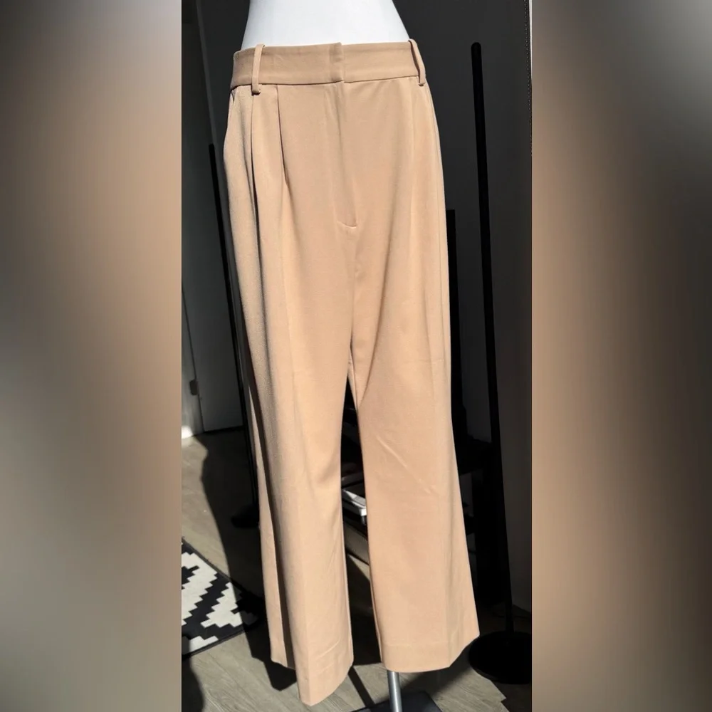 Favorite Daughter
The Favorite Pants 
Size 12 - Picture 3 of 16